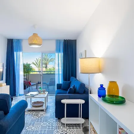 Regina Gardens Coastal Charm