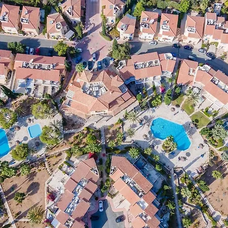 Regina Gardens Coastal Charm *