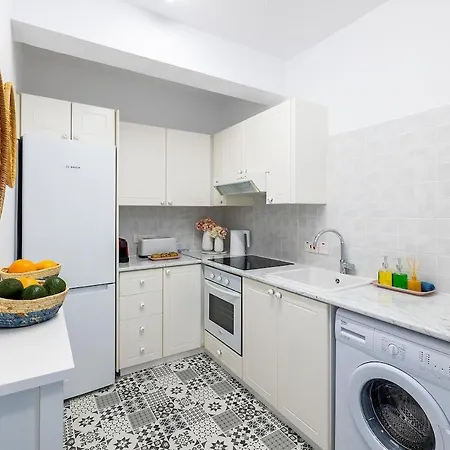 Regina Gardens Coastal Charm Apartman