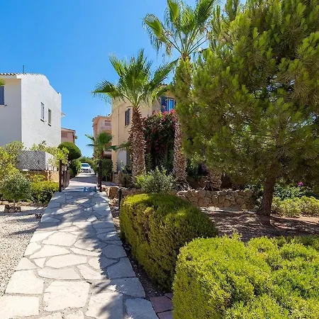 Regina Gardens Coastal Charm Apartament